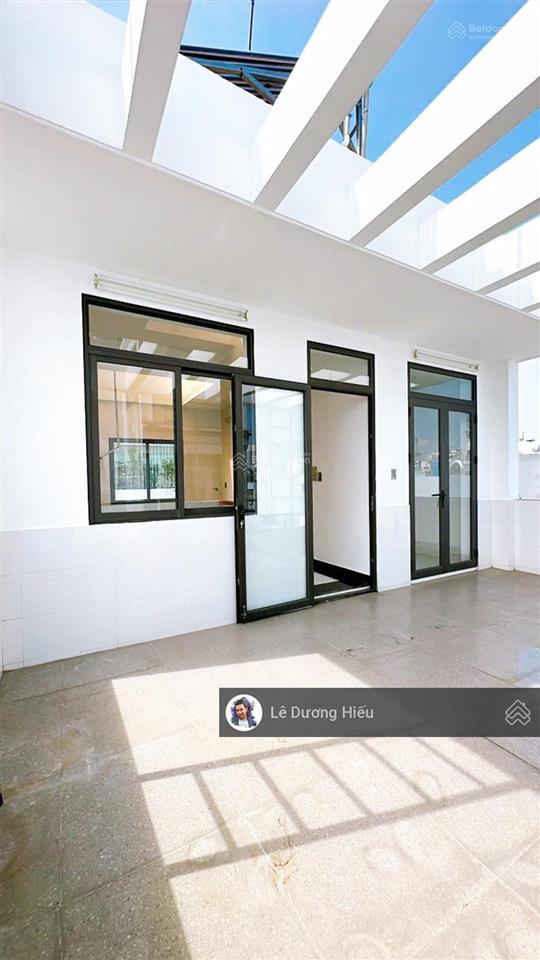 Căn hộ dịch vụ 4 tầng. 27tr/tháng. ngang 6,2 m. hẻm 3m, hoàn công đủ. không quy hoạch. nhà mới 2024
