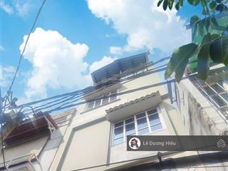 Bán nhà đẹp 5 tầng. 25m2. ngang 3.4m. 30m ra mặt tiền. 500m tới quận 1. trung tâm quận 4