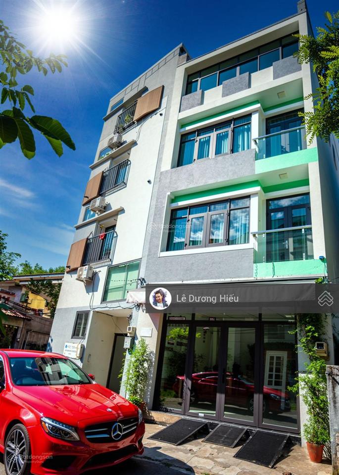 Bán nhà hẻm xe hơi sát quận 1. 52m2. ngang khủng gần 5m. 4 tầng, 4 ngủ. xe hơi ngủ nhà. khu dân trí