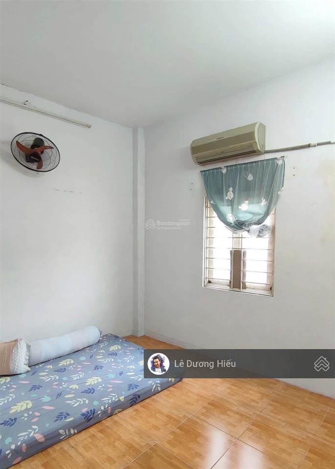 Có video 100%. bán nhà 3 tầng btct. 42m2 (3.3m x 13m). không quy hoạch. 4 ngủ. hẻm thông, sát đường