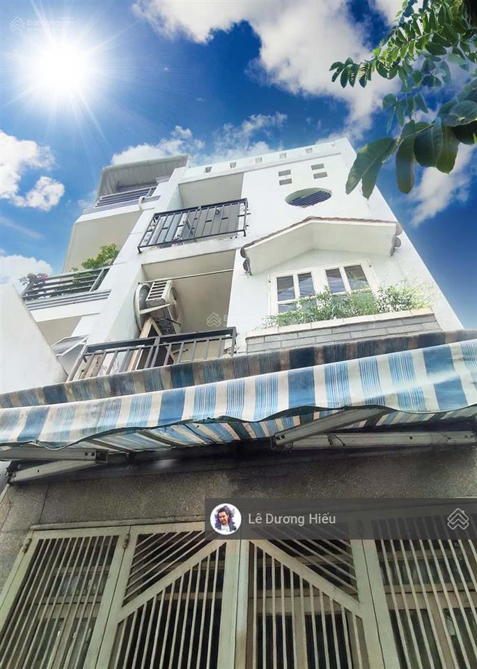 Có video 100%. bán nhà 3 tầng btct. 42m2 (3.3m x 13m). không quy hoạch. 4 ngủ. hẻm thông, sát đường
