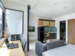 Cho thuê chdv 40m2 full nội thất ban công ở đường nguyễn văn trỗi q. phú nhuận