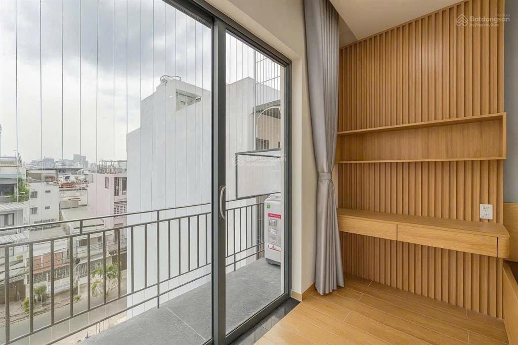 Cho thuê phòng 37m2 ban công máy giặt riêng tại phan đăng lưu q. phú nhuận gần q.1 q.3 phòng mới