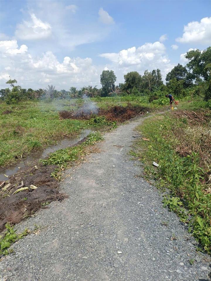 Cần bán đất trung an củ chi, diện tích 3.369m2, vị trí cuối đường trung an, gần bờ sông. giá 5 tỷ