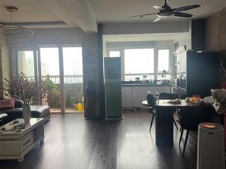 Cần cắt lỗ bán gấp căn 102m2, 2pn, 2wc, tòa 18t mặt đường lê văn lương, giá bán 85 triệu/ m2. sđcc