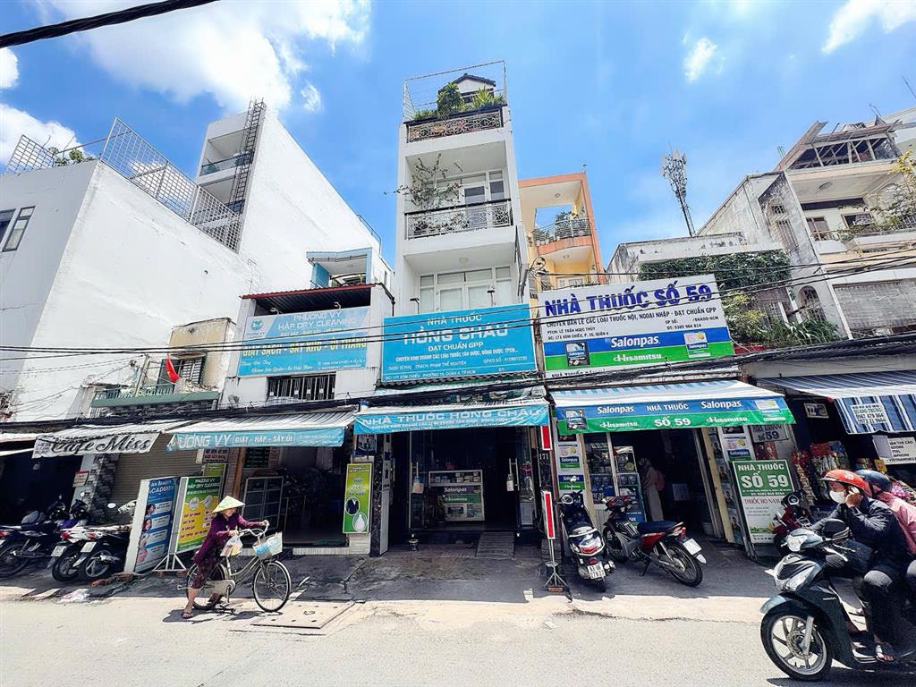 CHÍNH CHỦ CẦN BÁN NHÀ 2 TẦNG MTKD Đ.XÓM CHIẾU, QUẬN 4 - NGANG ĐẸP 6M*24M * LH GIANG