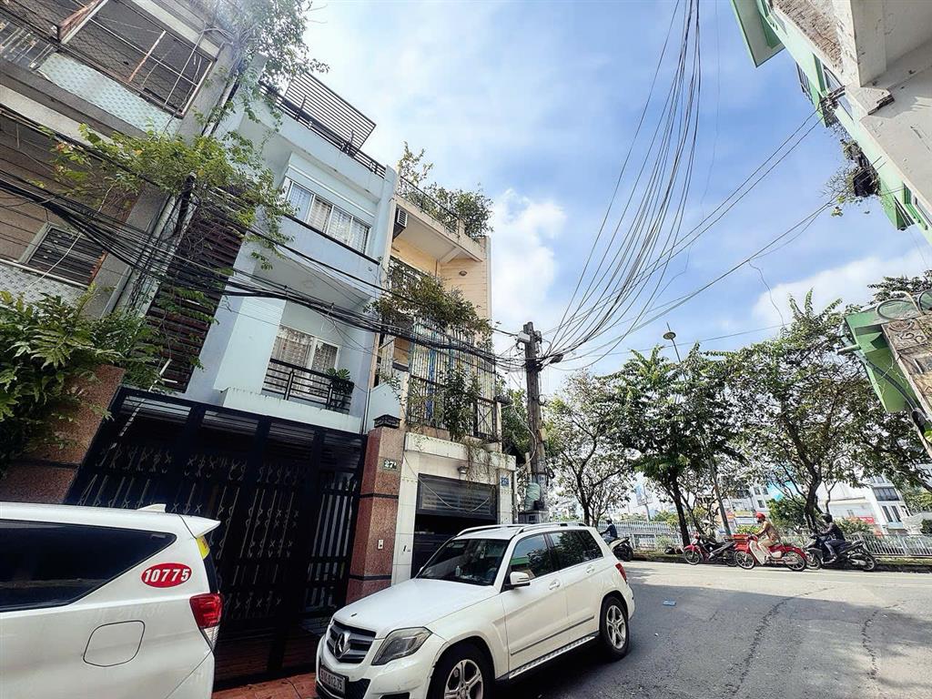 BÁN NHÀ 5 TẦNG MẶT TIỀN Đ.NGUYỄN VĂN NGUYỄN, QUẬN 1 - SỔ HỒNG VUÔNG ĐẸP HOÀN CÔNG CHUẨN -