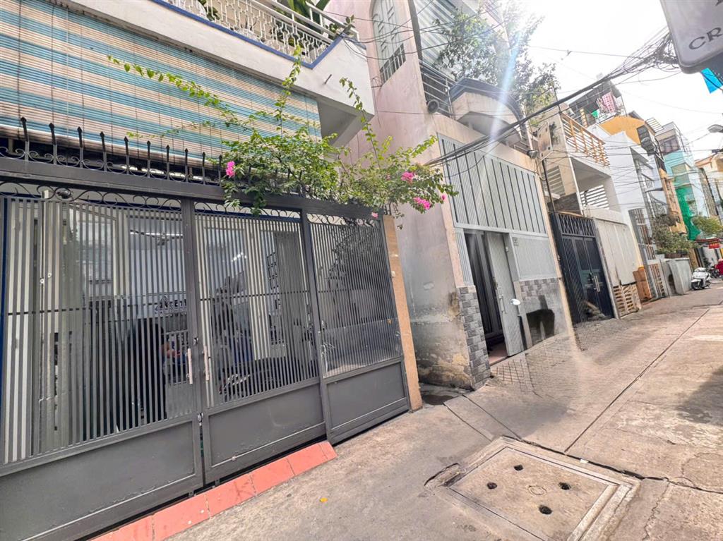 HIẾM - NGANG 6M*26M - BÁN NHÀ 2 TẦNG HXH Đ.LÊ THỊ RIÊNG, Q1 - CHỈ 30M NHÌN RA MT - VỊ TRÍ