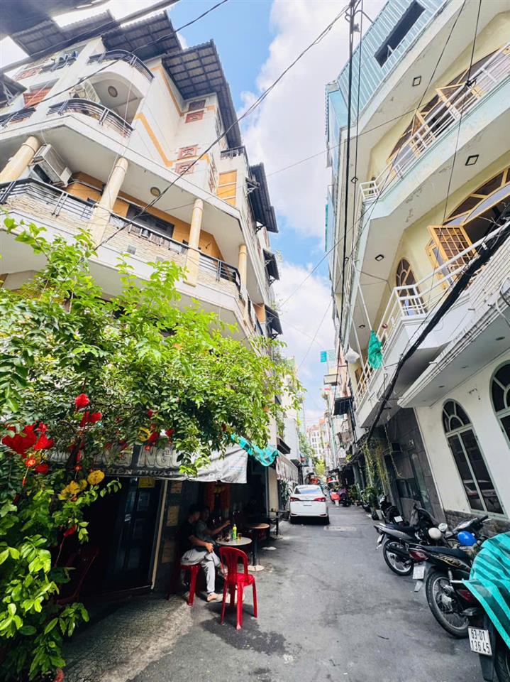 BÁN NHÀ 5 TẦNG MỚI - MẶT TIỀN XE HƠI ĐẬU CỬA Đ.NGUYỄN THIỆN THUẬT, QUẬN 3- KHU VIP PHÂN