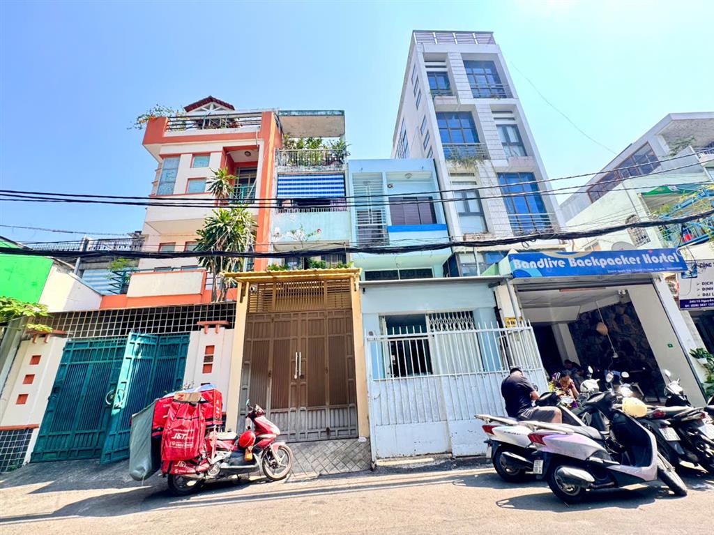 BÁN NHÀ 5 TẦNG MẶT TIỀN HXH 10M Đ.NGUYỄN TRÃI, NGUYỄN CƯ TRINH, QUẬN 1- DT ĐẸP 4,1M*17M