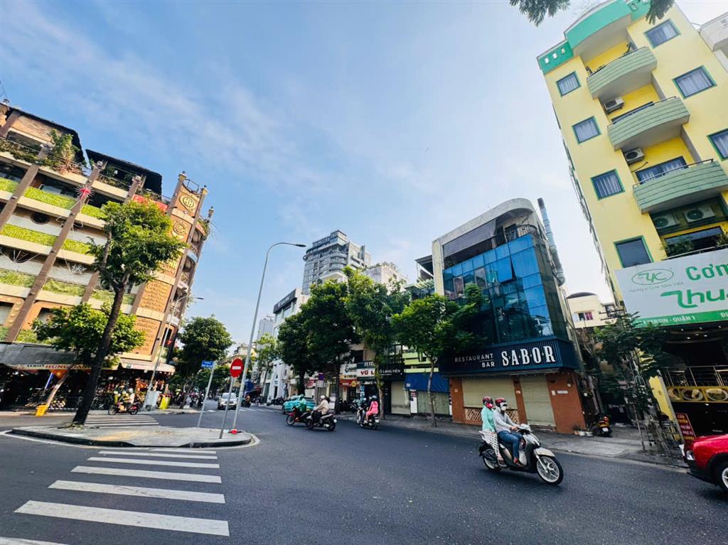 SIÊU PHẨM KHAN HIẾM NGANG LỚN 15M*21M- BÁN NHÀ MẶT TIỀN YERSIN, P.NGUYỄN THÁI BÌNH, QUẬN