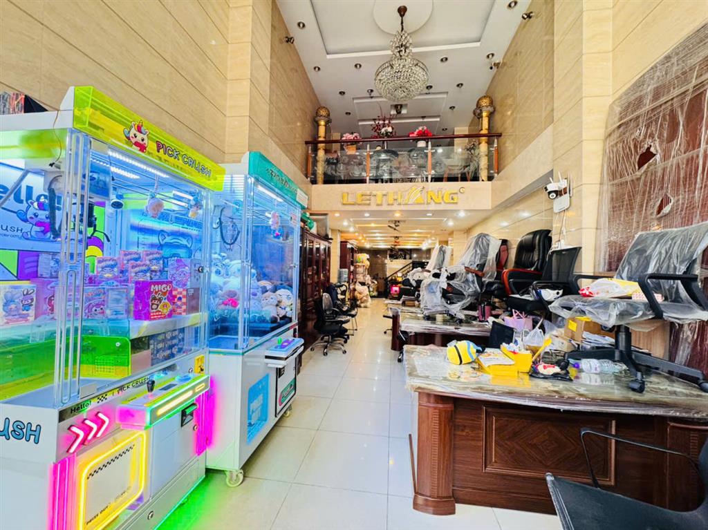 QUẬN 3: CHÍNH CHỦ BÁN TÒA NHÀ 7 TẦNG MẶT TIỀN NGUYỄN THỊ MINH KHAI, P.BÀN CỜ- 4M*20M-