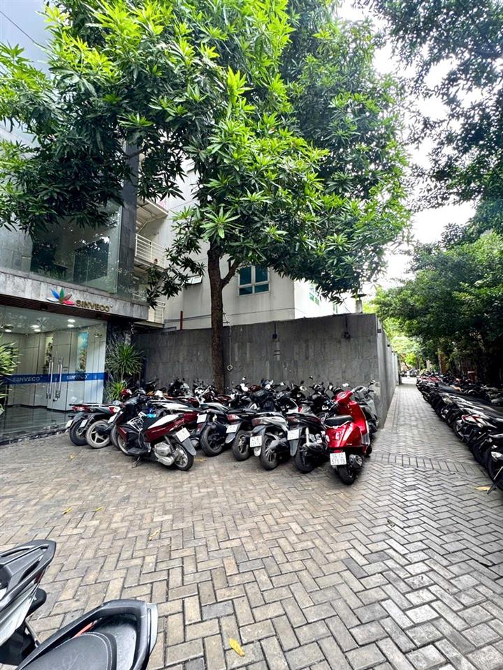 QUẬN 1: BÁN TÒA NHÀ VP 8 TẦNG MẶT TIỀN NGUYỄN VĂN THỦ, P.TÂN ĐỊNH- DT KHỦNG 813M2- NGANG
