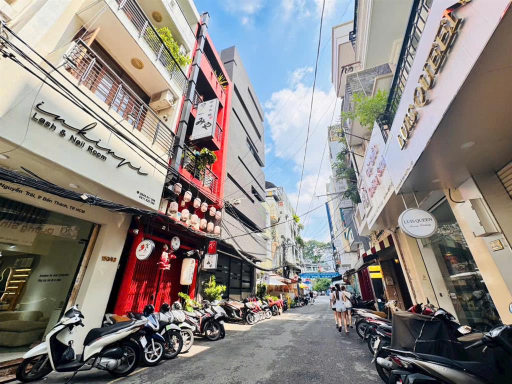 QUẬN 1: CHÍNH CHỦ 0938676685 BÁN NHÀ HÀNG NHẬT 5 TẦNG MẶT TIỀN HXH NGUYỄN TRÃI, P.BÊN