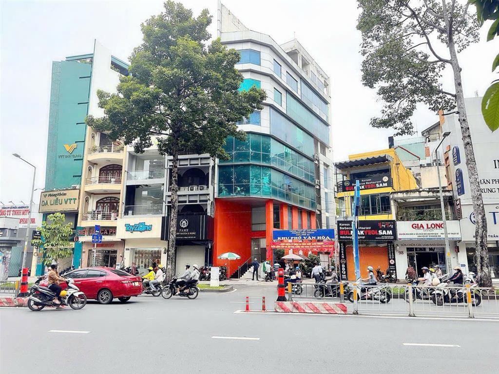 QUẬN 1: BÁN NHÀ 3 TẦNG CĂN GÓC 2 MẶT TIỀN TRẦN HƯNG ĐẠO- DT 80M2 NGANG 4,2M*19M VUÔNG