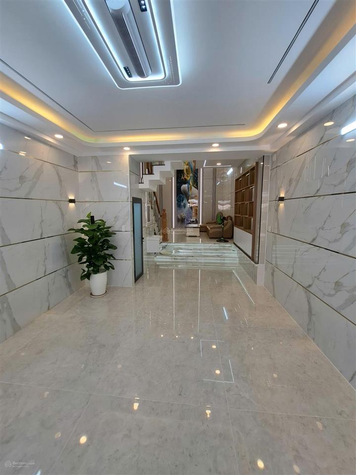 Nhà mới đẹp 5 tầng hẻm ôtô thông  lê văn quới gần 4 xã