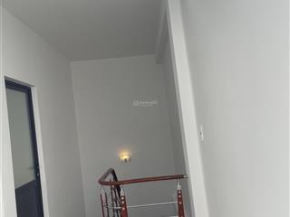 Bán nhà ngõ rộng 3m, oto 7chỗ đỗ cửa