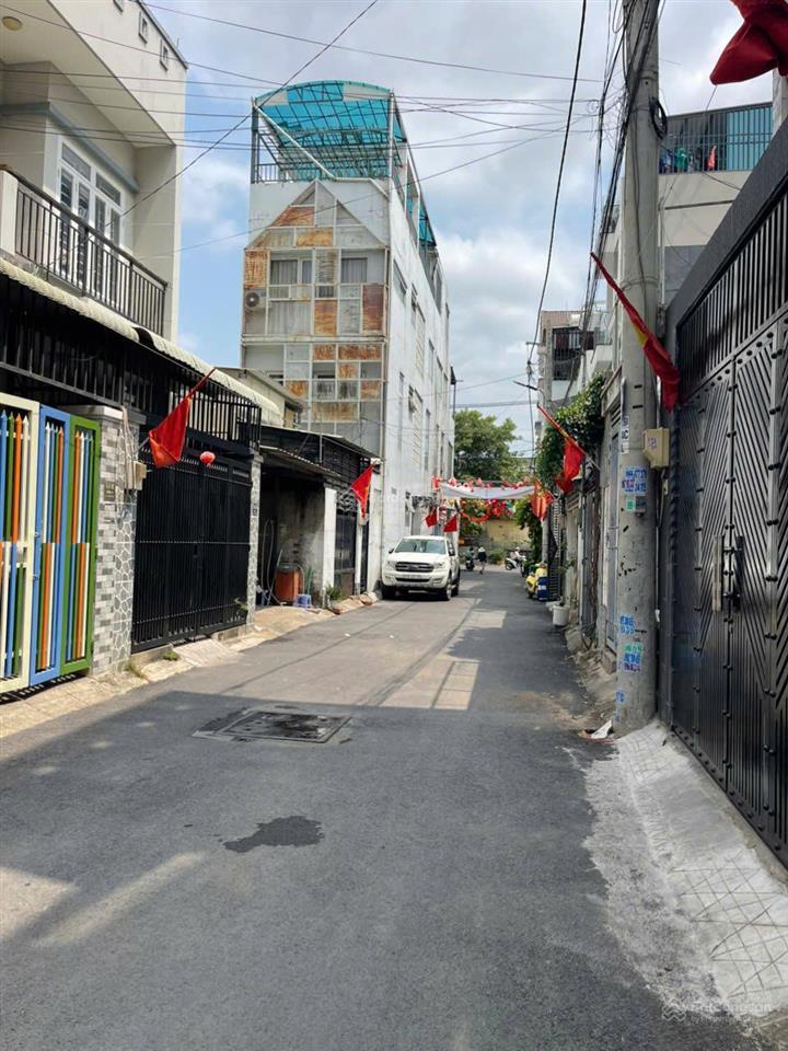 Chủ gấp bán nhà 4 tầng linh trung, ngã tư thủ đức  full gỗ cao cấp  giá chỉ 7.45 tỷ