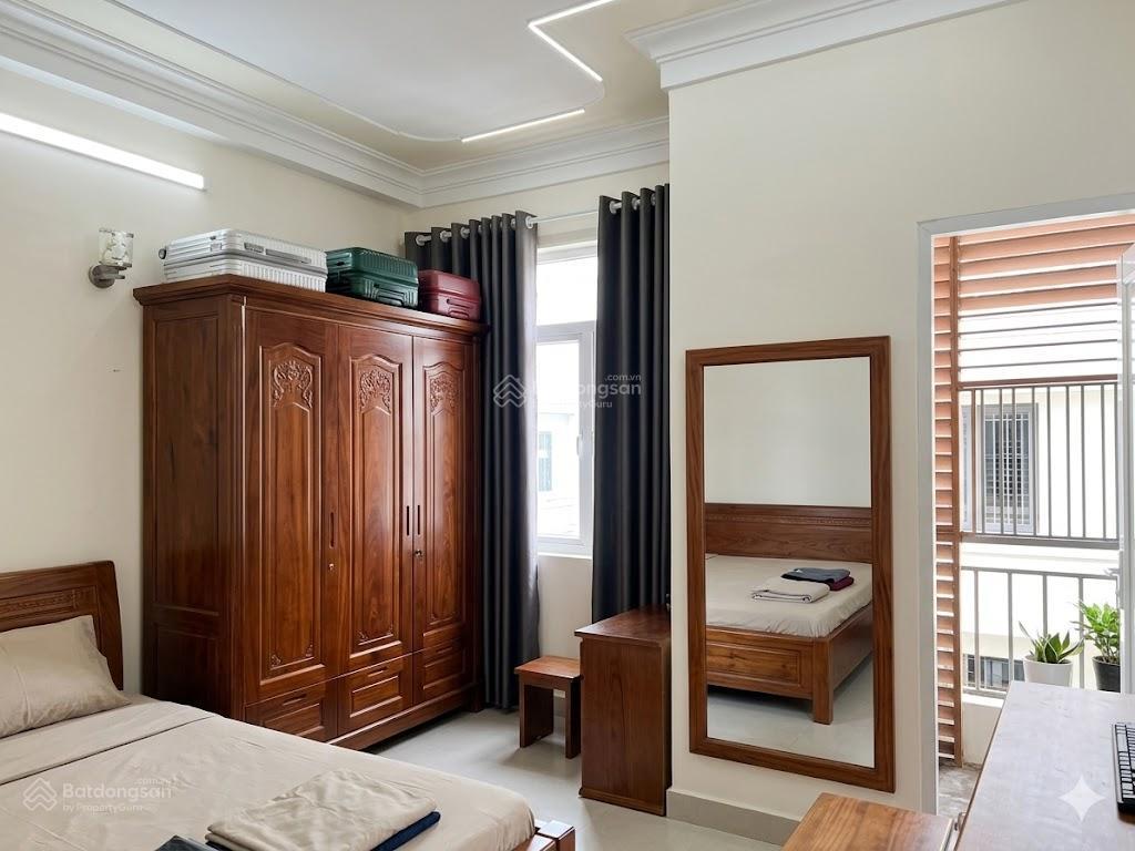 Chủ gấp bán nhà 4 tầng linh trung, ngã tư thủ đức  full gỗ cao cấp  giá chỉ 7.45 tỷ