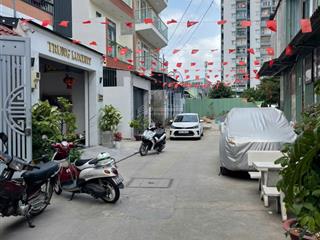 Khu vip linh trung  sát tuyến metro  3 tầng 4pn  hẻm xe hơi thông  nhỉnh 7 tỷ tl