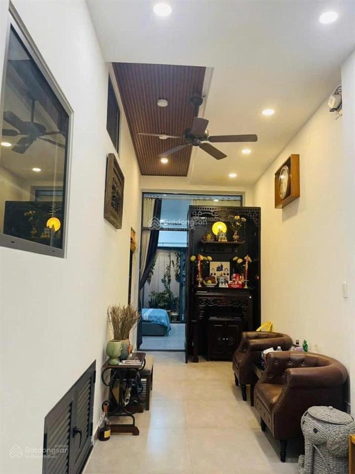 Hơn 11 tỷ  nhà đẹp ngay vành đai 2 trường thọ. nhà 98m², 4 tầng, hoàn công  ô tô ngủ trong nhà