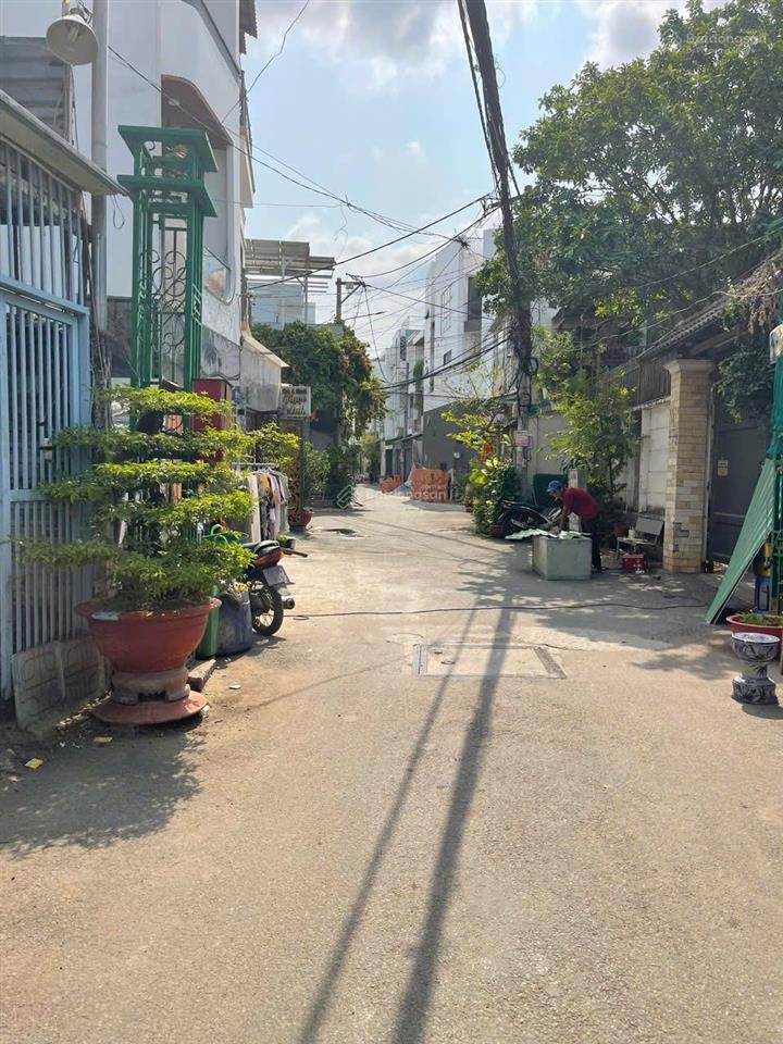 Nhà mới trường thọ 53m  hẻm xe tải  chỉ nhỉnh 3 tỷ, cách mặt tiền 1 căn!