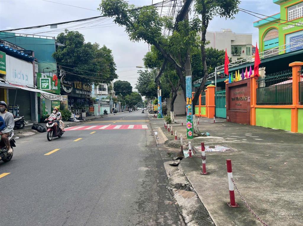Góc 2 mặt tiền quang trung sát co.opmart ngã tư thủ đức