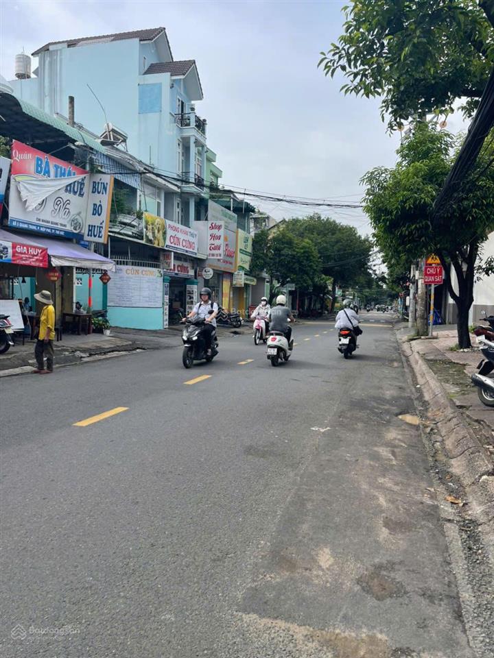 Góc 2 mặt tiền quang trung sát co.opmart ngã tư thủ đức