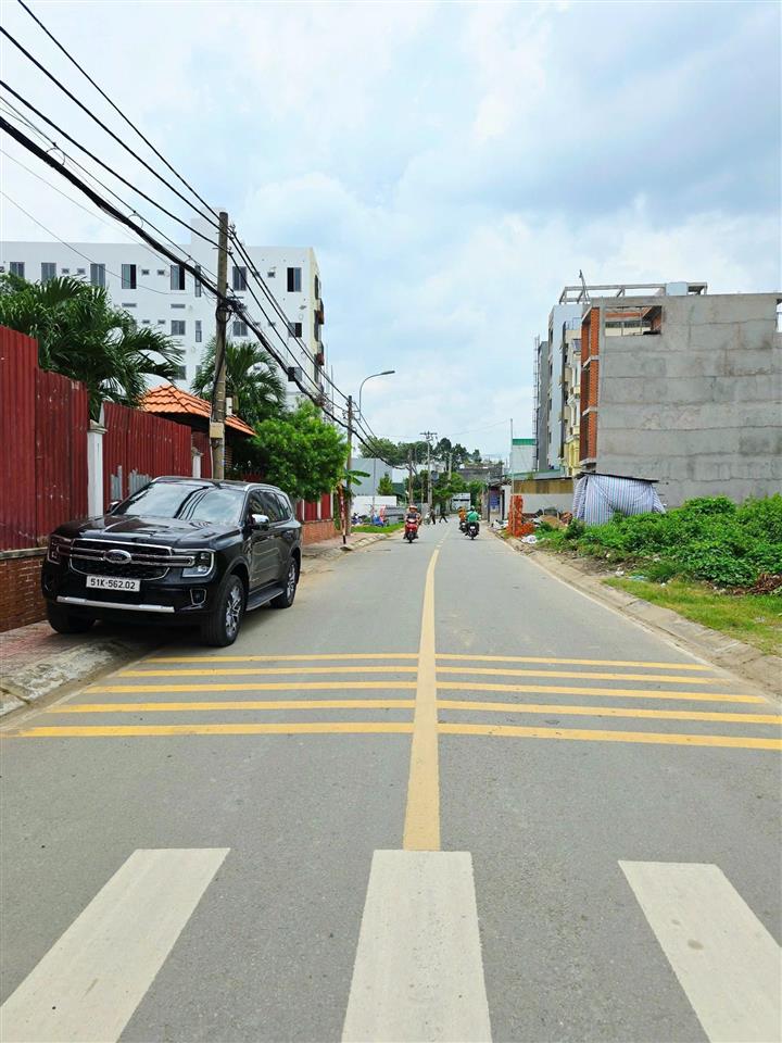 1,5 tỷ giảm nhà 200m ngang 10,2m võ văn hát, long trường