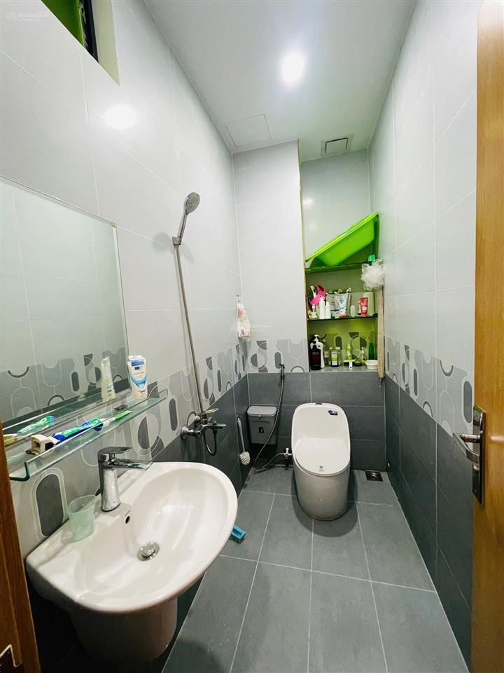 Nhà đẹp 3 tầng  kdc nam cường, bình chiểu  giá 5,4 tỷ