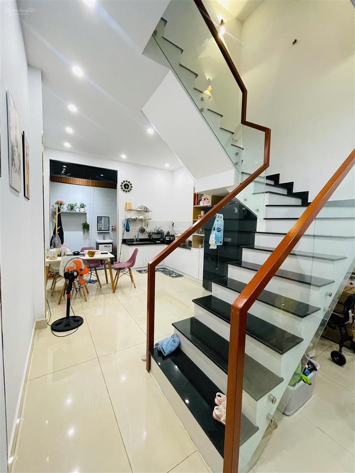 Nhà đẹp 3 tầng  kdc nam cường, bình chiểu  giá 5,4 tỷ