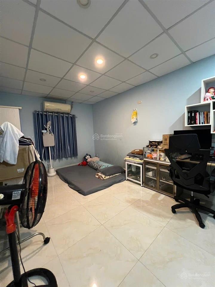 Tam bình nhà đẹp, sân rộng xe hơi đỗ sân giá 7 tỷ tl