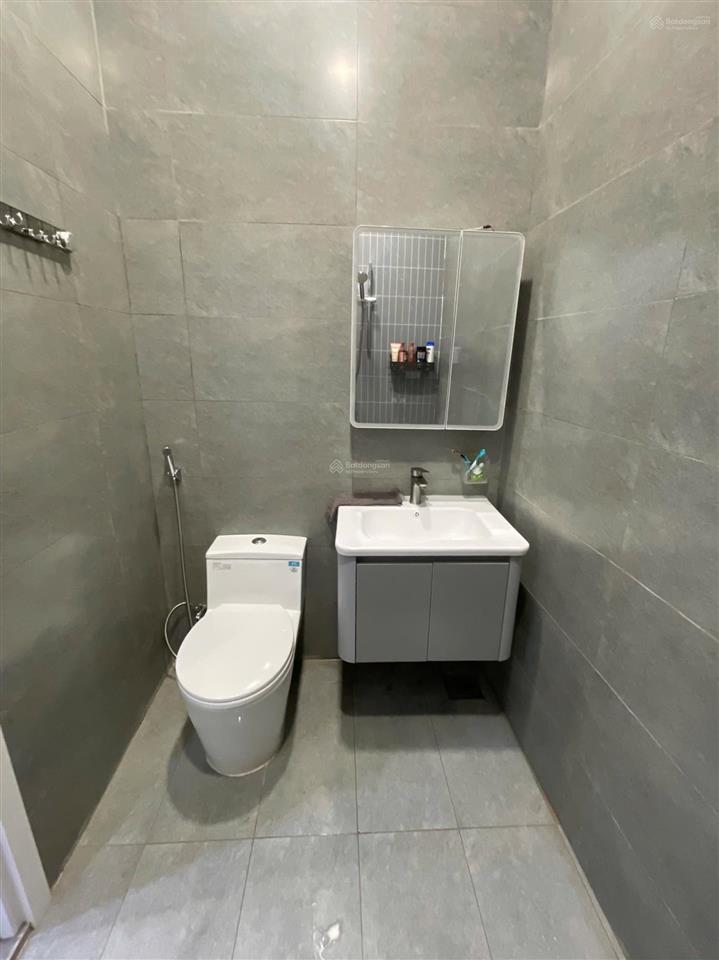 Chủ gấp bán nhà 2 tầng mb kinh doanh  chợ thủ đức  60m2 ngang 8m full nội thất 6.8 tỷ tl