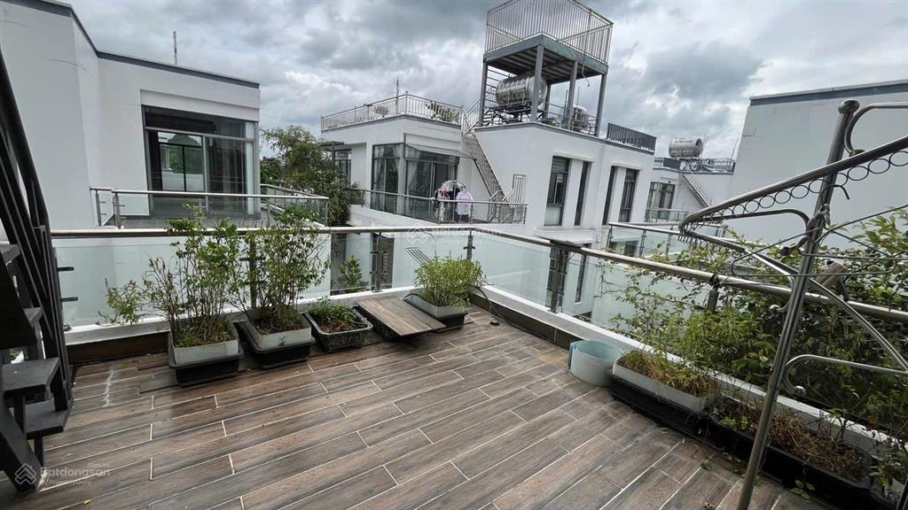 Biệt thự song lập đông tăng long 200m full nội thất cao cấp chỉ 18 tỷ tl