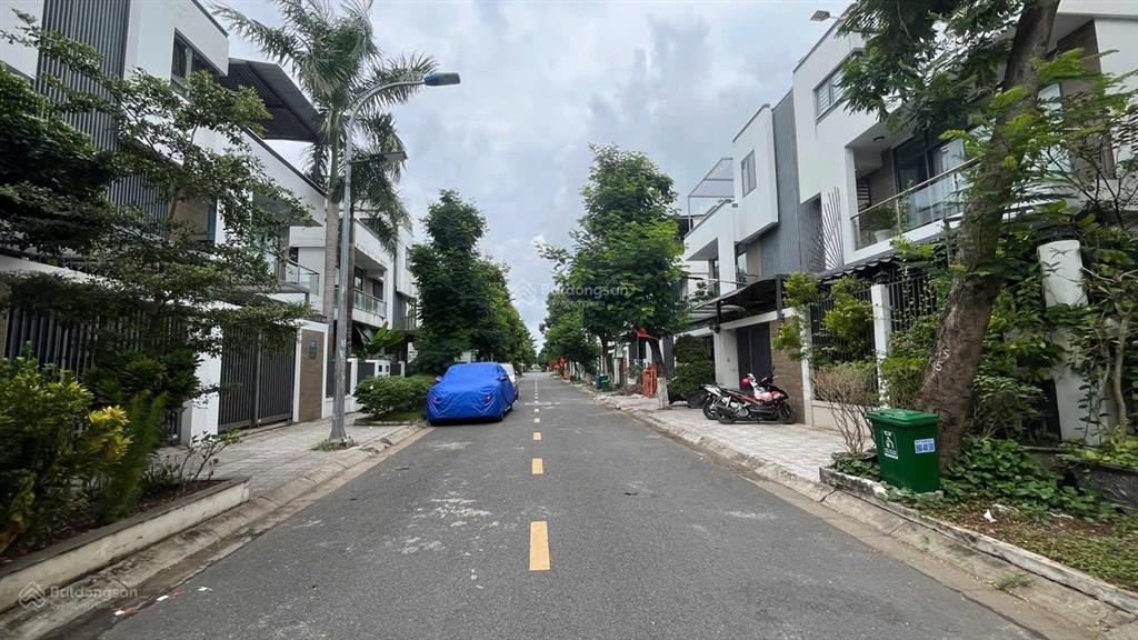Biệt thự song lập đông tăng long 200m full nội thất cao cấp chỉ 18 tỷ tl
