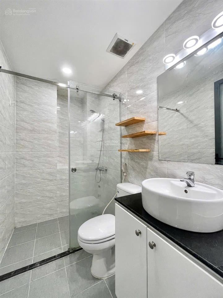 Căn hộ studio cửa sổ  ban công ngay trường sơn | gần công viên hoàng văn thụ, sân bay tân sơn nhât