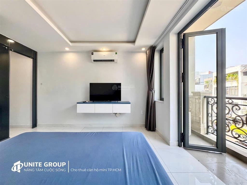 Căn hộ 1 bedroom cửa sổ  ban công ngay lê văn sỹ | gần nhà thờ giáo xứ đa minh  ba chuông