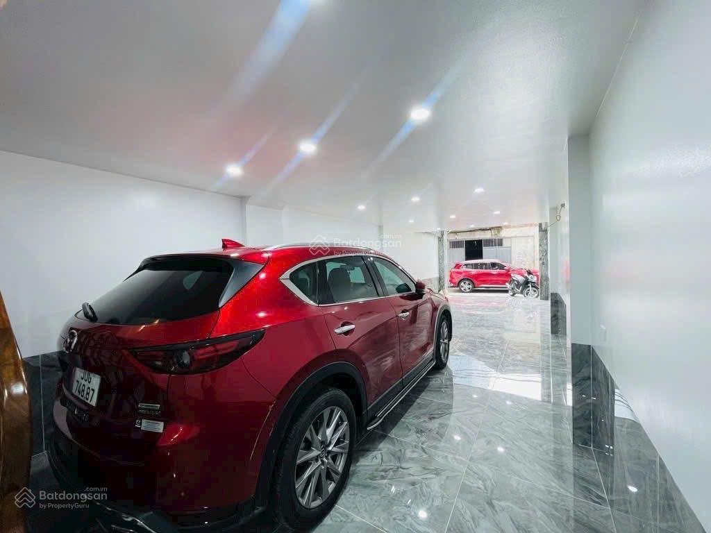 Nhà mới phú thượng, ở luôn 55m2, mt 4,2m, 7 tầng, thang máy, gara, ngõ thông ô tô tránh  16,8 tỷ