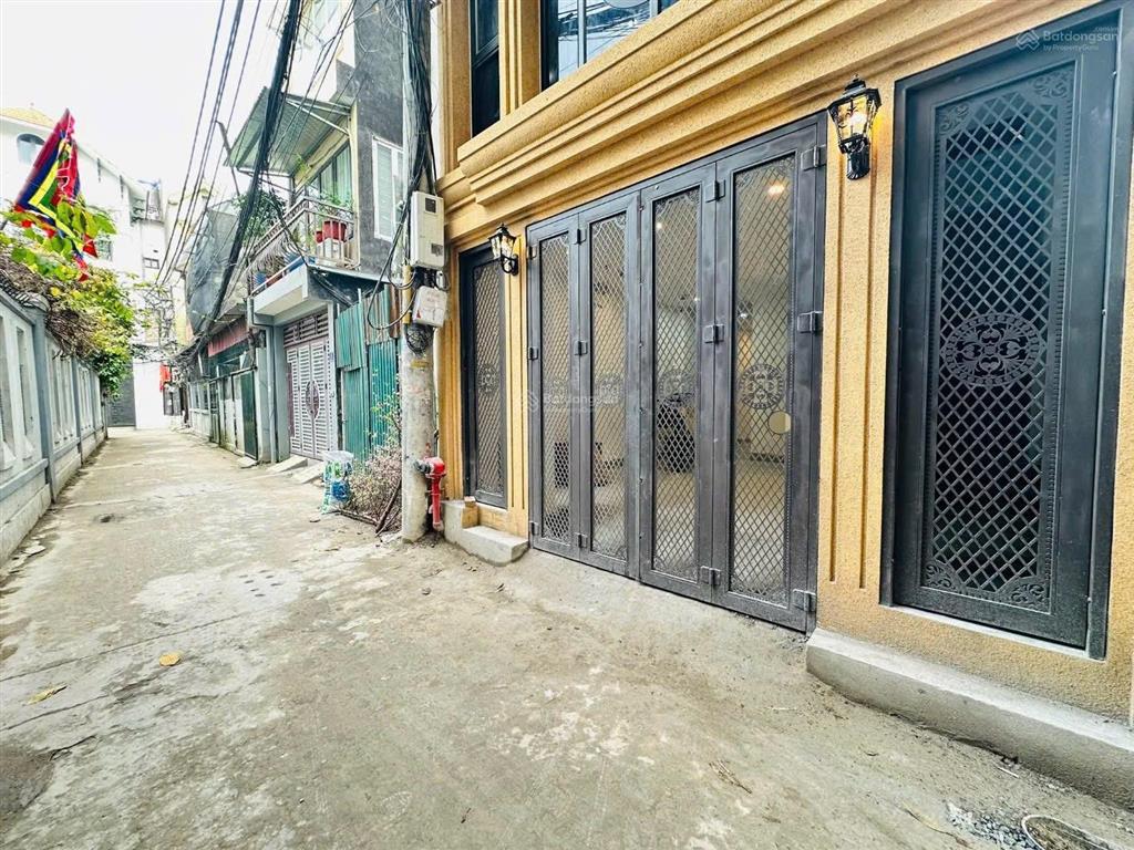 Toà chdv phú thượng 60m2 ,7 tầng tg máy xây mới dòng tiền 80tr/tg ngõ thông ô tô  17,8 tỷ