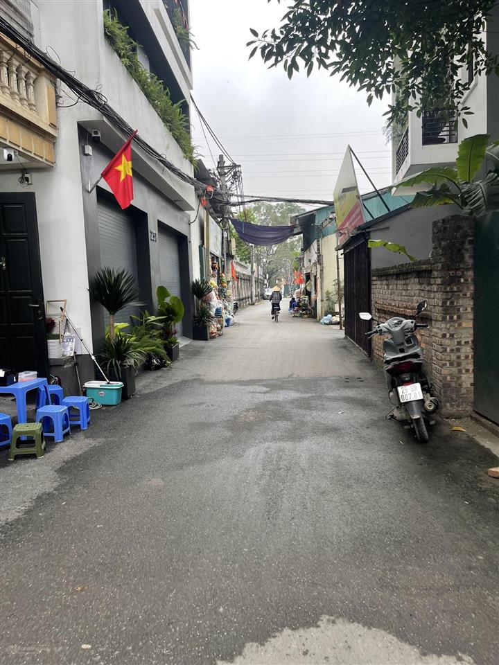 Nhà đẹp phú thượng 3,5 tầng ở ngay 83m2, mt 7m  ôtô vào nhà  ngõ thông  14,8 tỷ