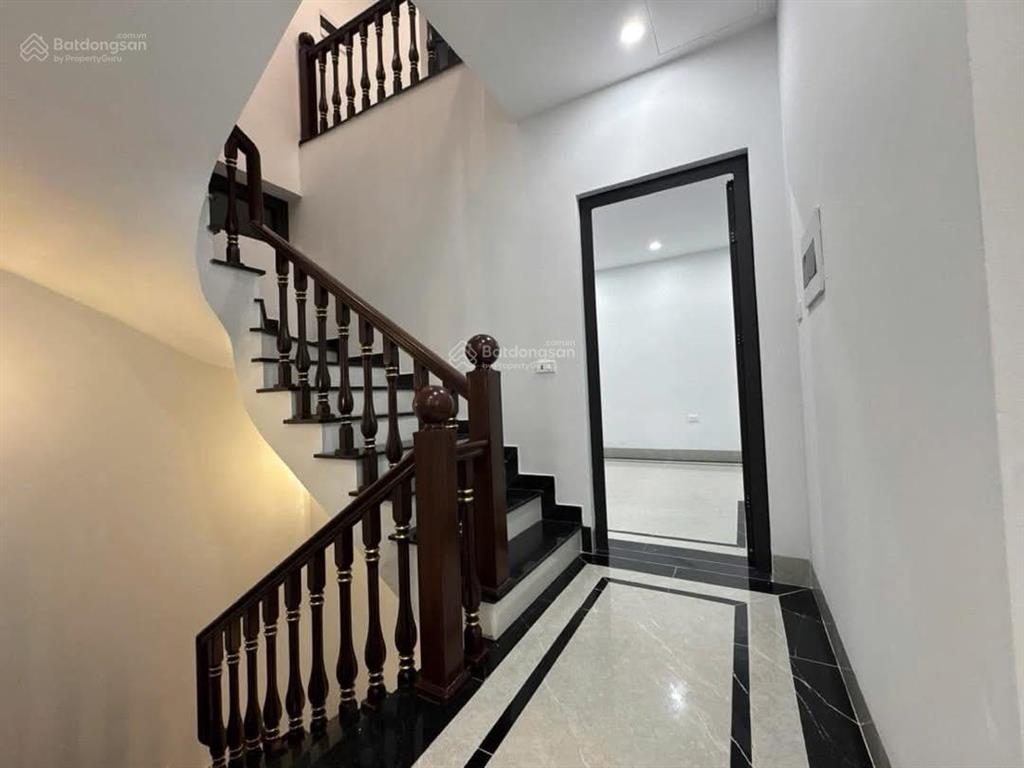 Biệt thự lô góc phú xá  phú thượng  dt 96m2, 5 tầng, 6pn kk, sân vườn, ban công  18,8 tỷ
