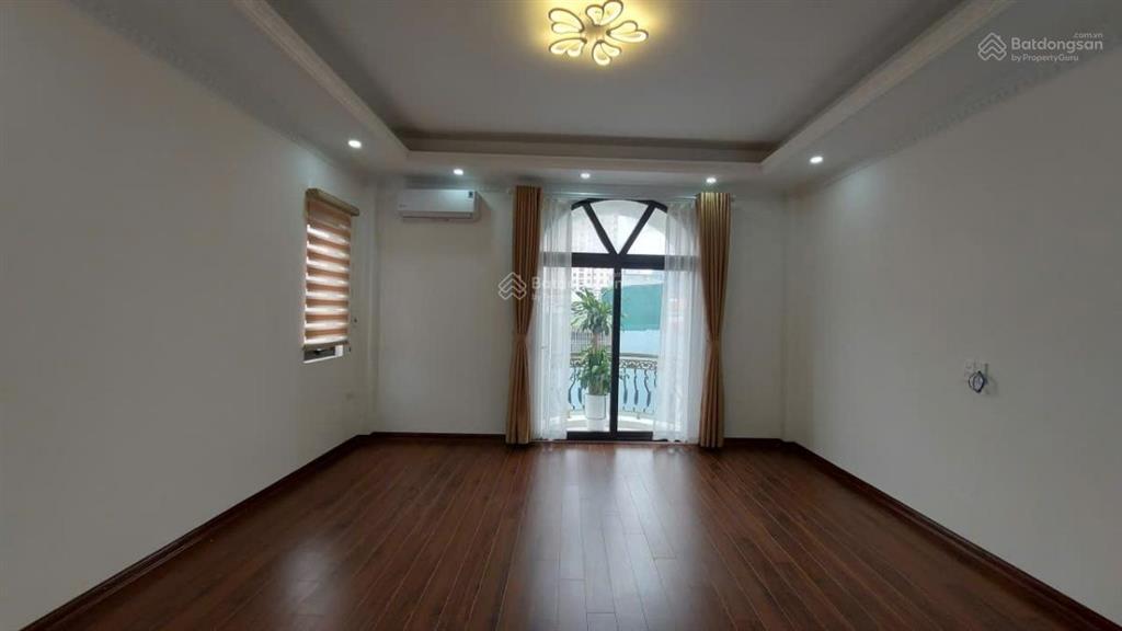 Nhà mới phú thượng, ở ngay 40m2, 6 tầng, thang máy, 3 pn, vài bước chân ra ô tô, giá 8,9 tỷ