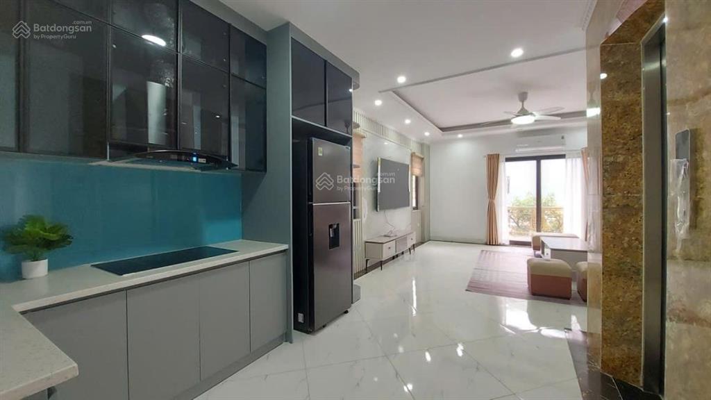 Nhà mới phú thượng, ở ngay 40m2, 6 tầng, thang máy, 3 pn, vài bước chân ra ô tô, giá 8,9 tỷ