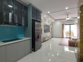 Nhà mới phú thượng, ở ngay 40m2, 6 tầng, thang máy, 3 pn, vài bước chân ra ô tô, giá 8,9 tỷ