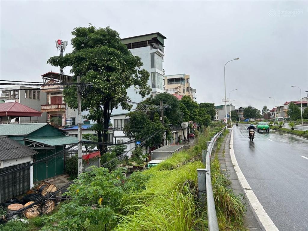 Mặt phố an dương vương  view sông hồng  sẵn nhà cấp 4  120m², mt 5,2m, ô tô tránh  24,5 tỷ