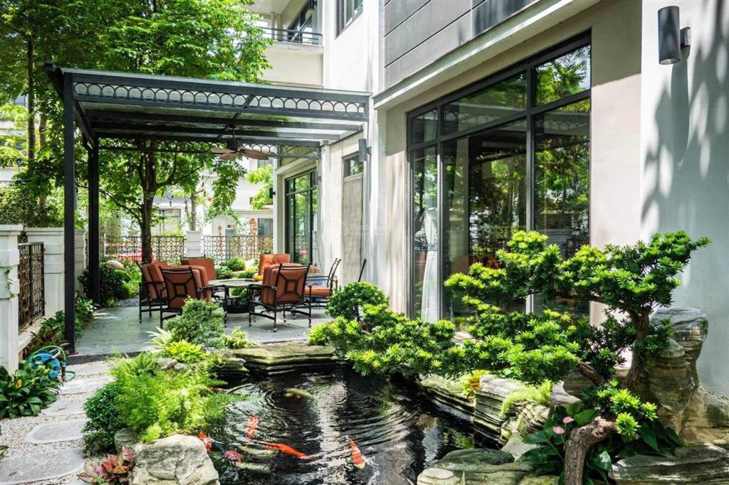 Biệt thự ciputra  siêu vip 180m2, mt 9m, 3 tầng, ô tô tránh, vỉa hè  69 tỷ