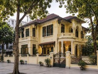 Nhà sân vườn phú xá, pt ô tô tránh, ngõ thông 335m2, mặt tiền 12m, sẵn nhà 3 tầng  70 tỷ