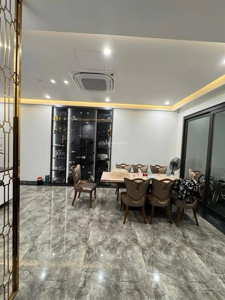 Biệt thự dân xây phú thượng  tây hồ, ô tô tránh, thang máy, view sông 138m2, 6t, mt 8m  42 tỷ