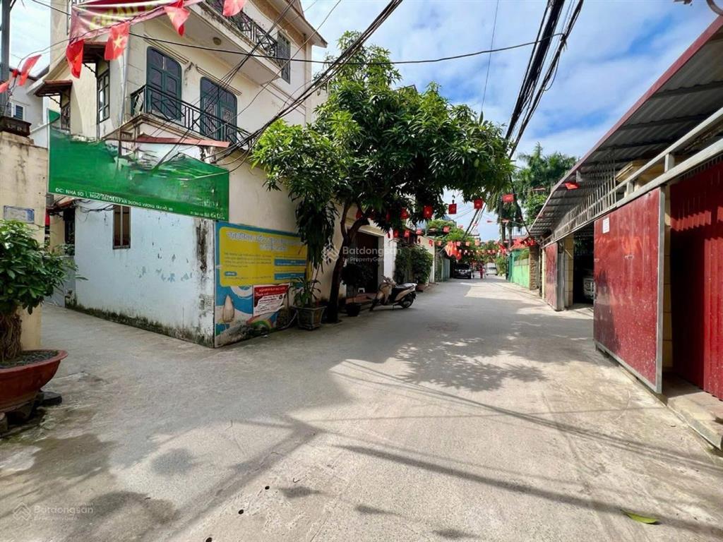 Đất phú thượng 2 mặt thoáng , ngõ thông , ô tô đỗ cửa + vào nhà  42m2 , mt 4m  8,6 tỷ