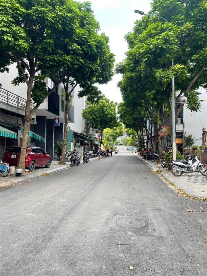 Đất phú thượng 2 mặt thoáng , ngõ thông , ô tô đỗ cửa + vào nhà  42m2 , mt 4m  8,6 tỷ